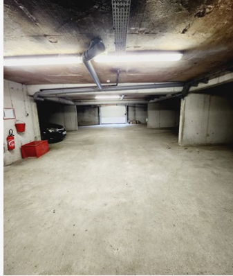 Appartement et sa place en sous sol centre-ville 8 minutes de la gare à pied