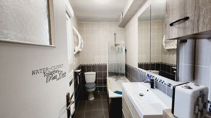 A Boves Maison 2 Chambres avec son jardin  Centre Ville Boves