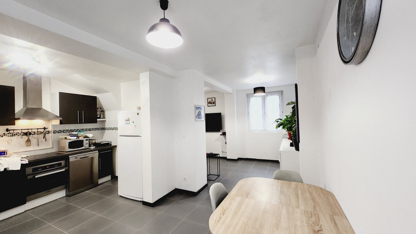 A Boves Maison 2 Chambres avec son jardin  Centre Ville Boves
