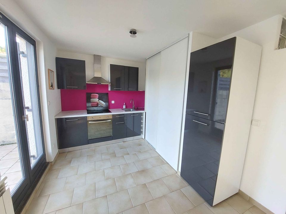 A LOUER MAISON 6 PIECES