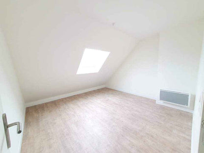 A LOUER DUPLEX 3 CHAMBRES AILLY SUR NOYE