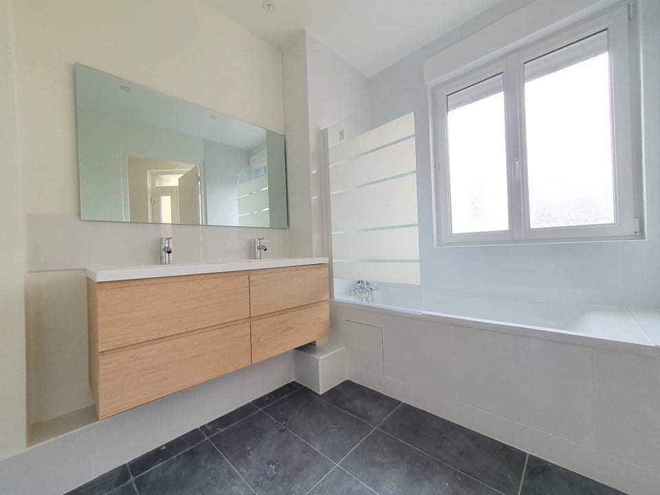 A LOUER DUPLEX 3 CHAMBRES AILLY SUR NOYE