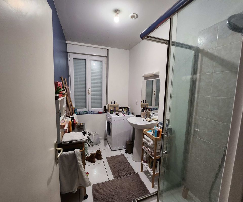 A LOUER MAISON 3 CHAMBRES CENTRE VILLE BOVES