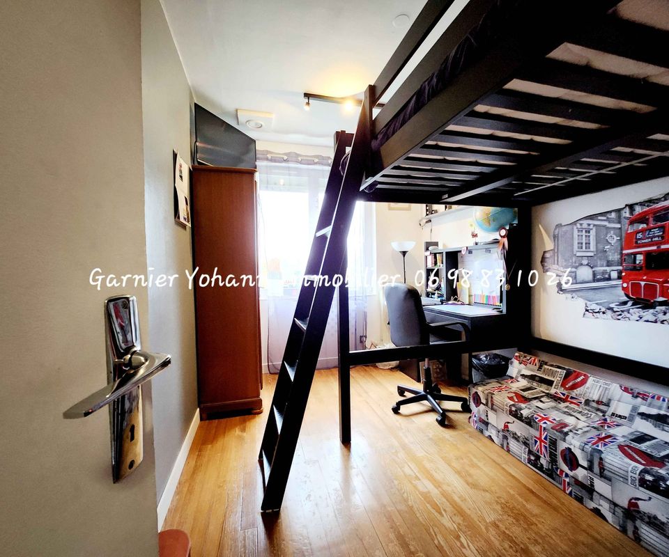 MAISON 4 CHAMBRES SUR SOUS SOL COMPLET A TRICOT