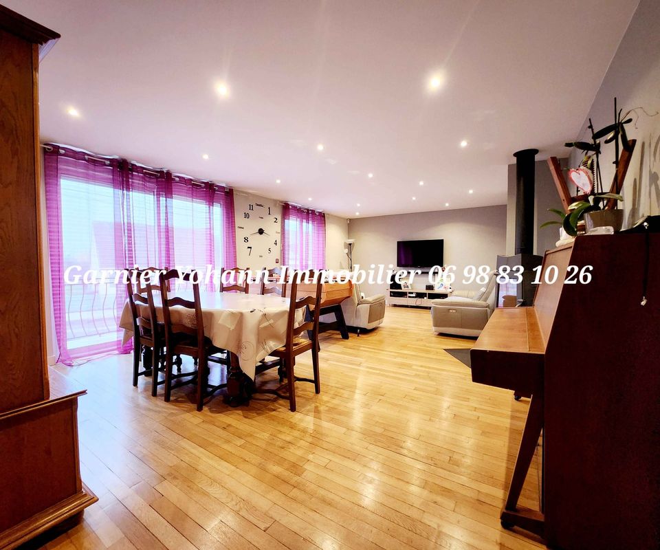 MAISON 4 CHAMBRES SUR SOUS SOL COMPLET A TRICOT