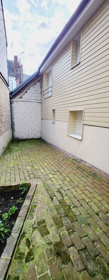 A LOUER MAISON DE VILLE 4 PIECES
