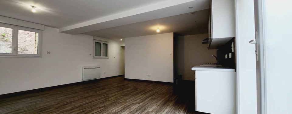 A LOUER MAISON DE VILLE 4 PIECES