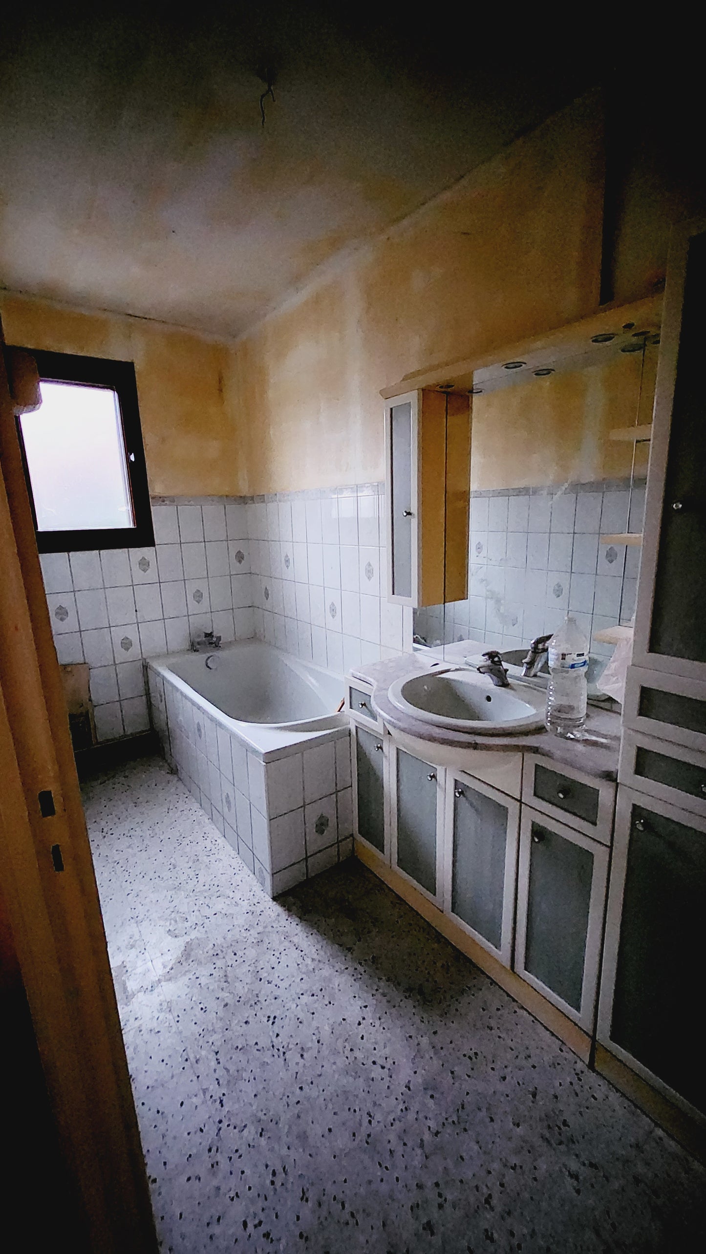 Maison deux chambre à rénovée située à 17 minutes du centre commerciale Amiens-Glisy