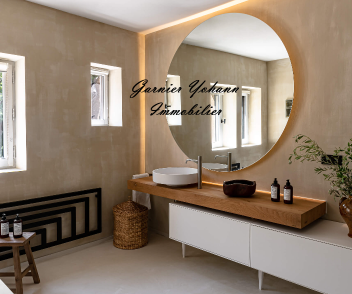 SAINTE-TROPEZ - RARE OPPORTUNITÉ - À PROXIMITÉ DU CENTRE - VUE MER