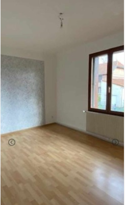 Maison de ville, deux chambres non mitoyenne