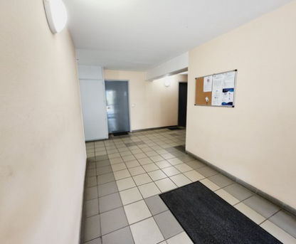 Appartement  et sa place en sous sol centre-ville 8 minutes de la gare à pied