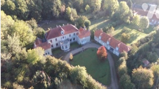 Domaine avec maison de maître,