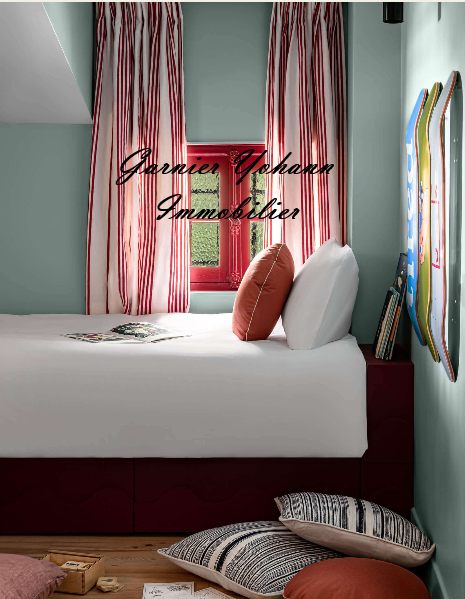 SAINTE-TROPEZ - RARE OPPORTUNITÉ - À PROXIMITÉ DU CENTRE - VUE MER