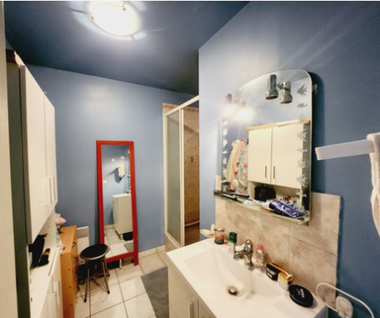 Appartement  et sa place en sous sol centre-ville 8 minutes de la gare à pied