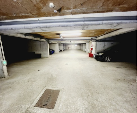 Appartement  et sa place en sous sol centre-ville 8 minutes de la gare à pied