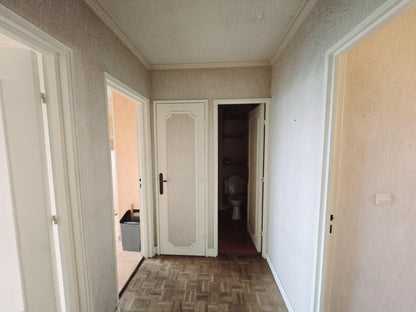 Paris Montrouge A vendre en exclusivité appartement à rénover au 6eme étage.